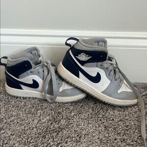 Nike Toddler 11C Sneakers - Navy, Gray, and White